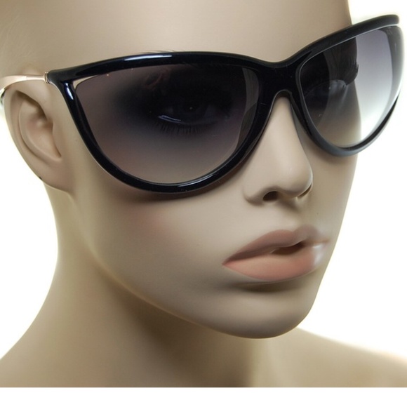 Tom Ford Tammy Oversized Cat Eye Sunglasses, 70mm
